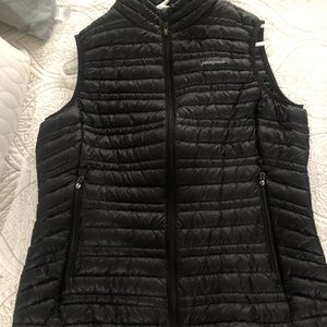 Patagonia ultra lightweight vest black medium